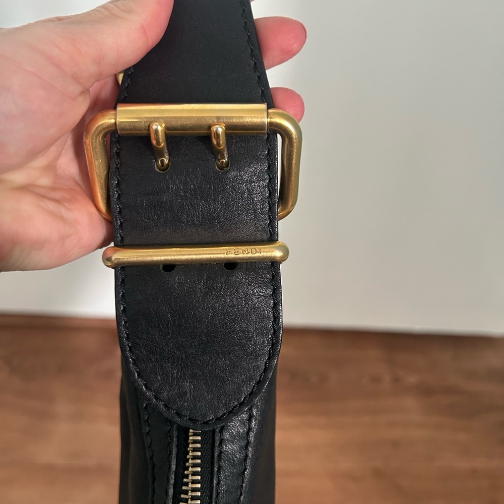 Fendi Oyster Black Leather - Picture 11 of 15
